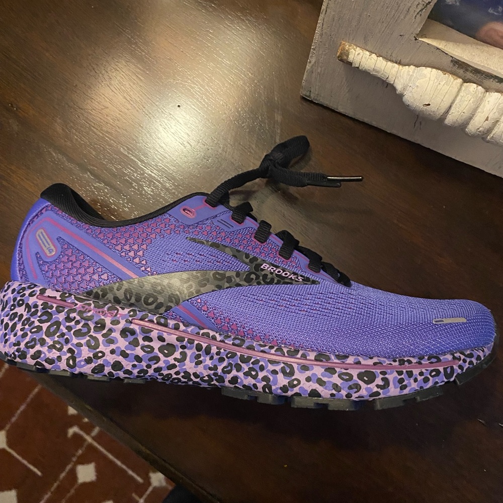 Brooks Ghost 14, Size 8